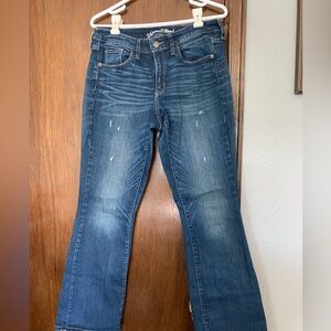Universal Thread Distressed Jeans size 10/30R GUC
